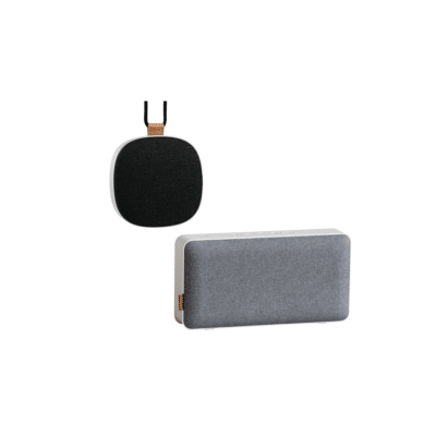 MOVEit & WOOFit Go Bluetooth højttalere fra SACKit er en farlig kombination. Begge to har god lyd og de kan lidt af hvert. Firmajulegaver med god lyd - juleriget.dk